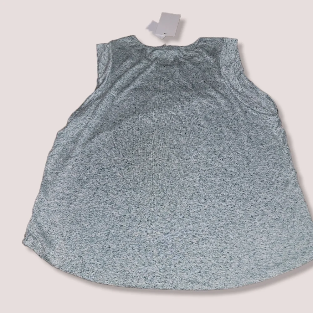 NWT 𝅺FOURTEENTH Place 1x Smocked Yoke Top Beryl Green Nwt T03